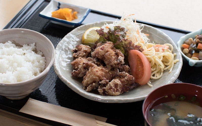 四万十鶏の唐揚げ定食